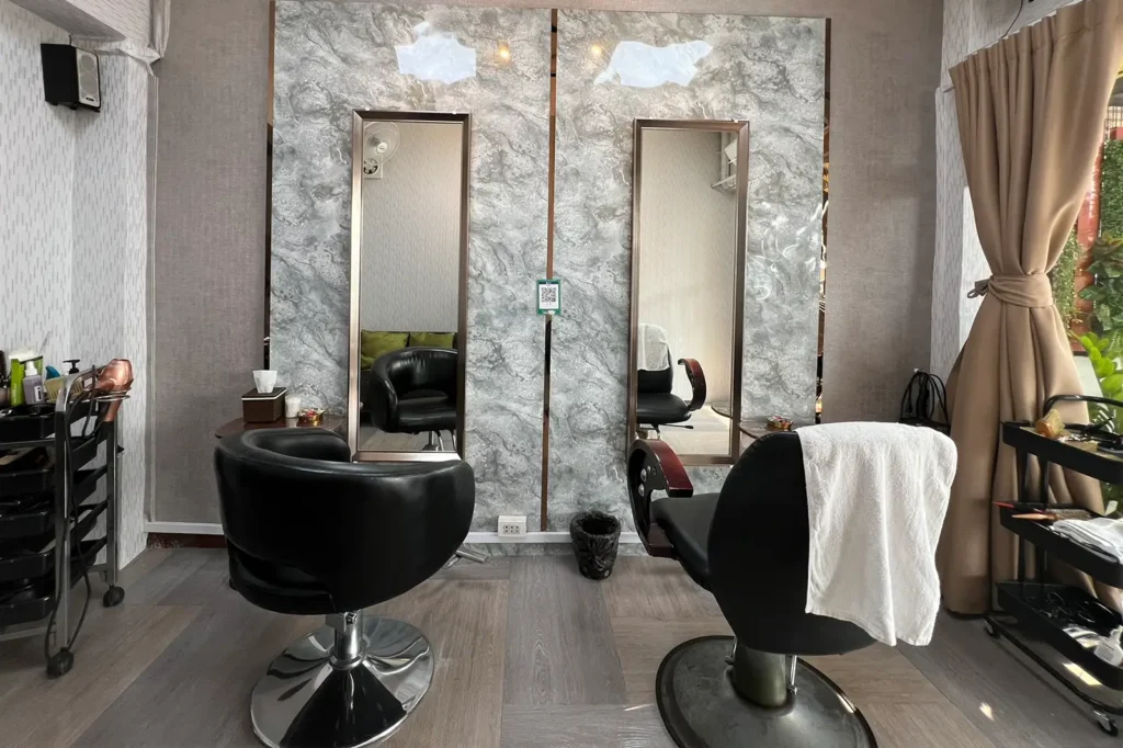 Nui Haircut - ร้านทำผม ทาวน์อินทาวน์